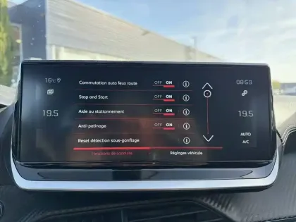 Photo 30 Peugeot 208  PureTech 100 S&S EAT8