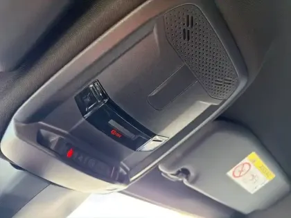 Photo 36 Peugeot 208  PureTech 100 S&S EAT8