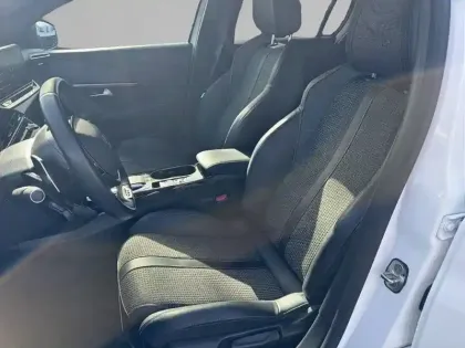 Photo 10 Peugeot 208  PureTech 100 S&S EAT8