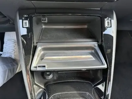 Photo 26 Peugeot 208  PureTech 100 S&S EAT8