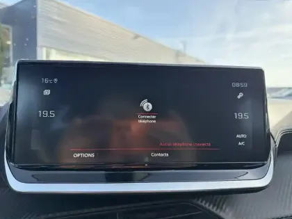 Photo 31 Peugeot 208  PureTech 100 S&S EAT8