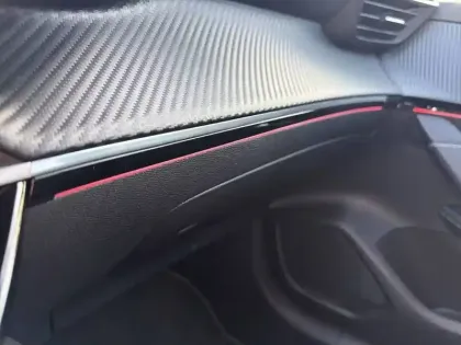 Photo 35 Peugeot 208  PureTech 100 S&S EAT8