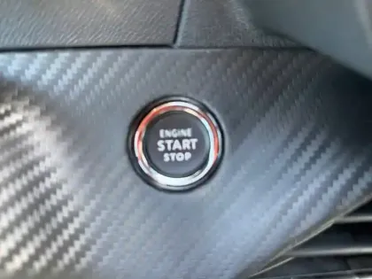 Photo 22 Peugeot 208  PureTech 100 S&S EAT8