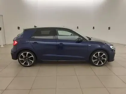 Photo 32 Audi A1  Sportback 30 TFSI 116 ch S tronic 7