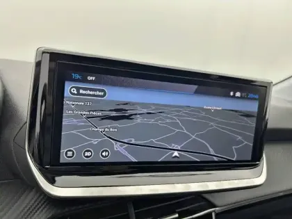 Photo 25 Peugeot 208  Hybrid 100 e-DCS6