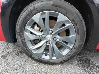 Photo 12 Peugeot 208  Electrique 50 kWh 136ch