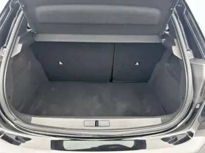 Photo 27 Peugeot 208  Electrique 50 kWh 136ch