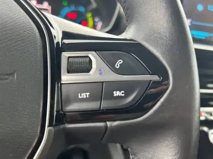 Photo 39 Peugeot 208  Electrique 50 kWh 136ch