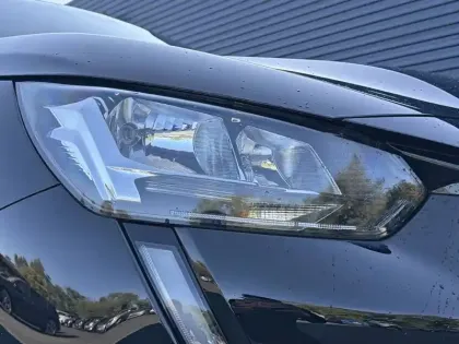 Photo 15 Peugeot 208  Electrique 50 kWh 136ch