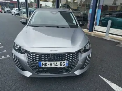 Photo 15 Peugeot 208  Hybrid 110 ch e-DCS6