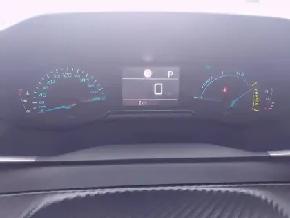 Photo 9 Peugeot 208  Hybrid 110 ch e-DCS6