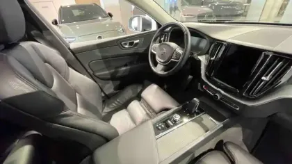 Photo 19 Volvo Xc60  T6 Recharge AWD 253 ch + 87 ch Geartronic 8