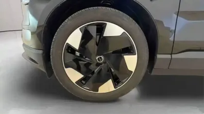 Photo 10 Volvo Ex30  Single Extended Range 272 ch 1EDT