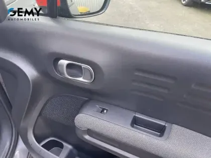 Photo 15 Citroën C3 Aircross  PureTech 110 S&S BVM6