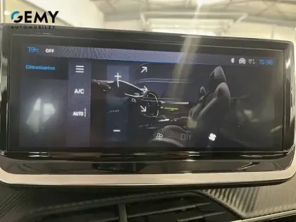 Photo 11 Peugeot 208  Hybrid 110 ch e-DCS6