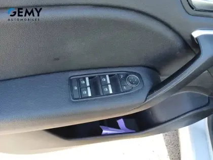 Photo 13 Renault Captur  E-Tech 145