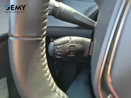 Photo 20 Peugeot 208  PureTech 100 S&S BVM6