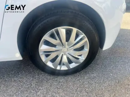 Photo 10 Peugeot 208  PureTech 75 S&S BVM5