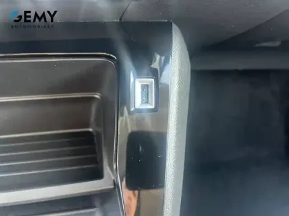 Photo 21 Peugeot 208  PureTech 75 S&S BVM5