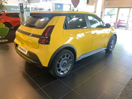 Photo 6 Renault 5 Renault  E-Tech Electrique 120 ch autonomie urbaine