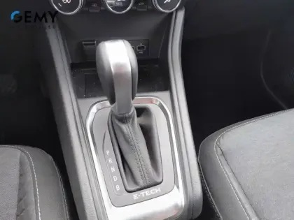 Photo 18 Renault Captur  E-Tech 145 - 21