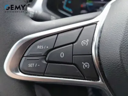 Photo 14 Renault Captur  E-Tech 145 - 21