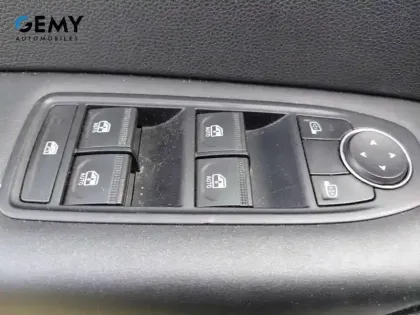 Photo 12 Renault Captur  E-Tech 145 - 21