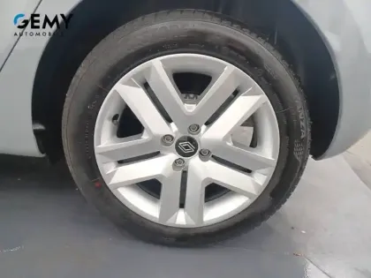 Photo 10 Renault Clio  TCe 90