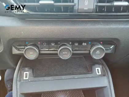 Photo 16 Citroën C4  BlueHDi 110 S&S BVM6