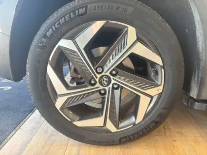 Photo 16 Hyundai Tucson  1.6 T-GDI 230 Hybrid BVA6