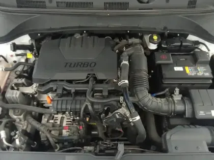 Photo 38 Hyundai Kona  1.0 T-GDi 120 Hybrid 48V
