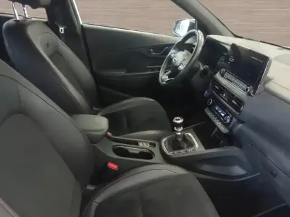 Photo 14 Hyundai Kona  1.0 T-GDi 120 Hybrid 48V