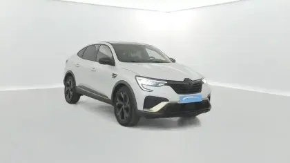 Photo 16 Renault Arkana  E-Tech hybride 145 - 22