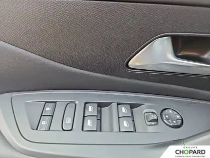 Photo 23 Peugeot 308  SW Hybrid 136 e-DCS6