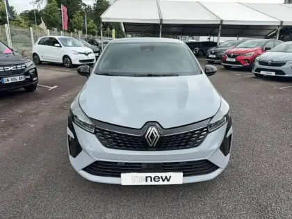 Photo 7 Renault Clio  E-Tech full hybrid 145