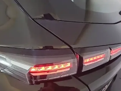 Photo 19 Peugeot 308  BlueHDi 130ch S&S EAT8