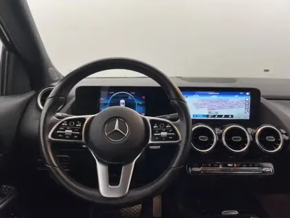 Photo 21 Mercedes GLA  200 d 8G-DCT