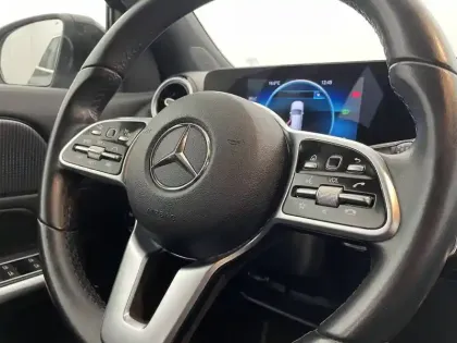 Photo 23 Mercedes GLA  200 d 8G-DCT