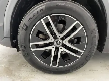 Photo 17 Mercedes GLA  200 d 8G-DCT