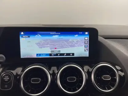 Photo 20 Mercedes GLA  200 d 8G-DCT