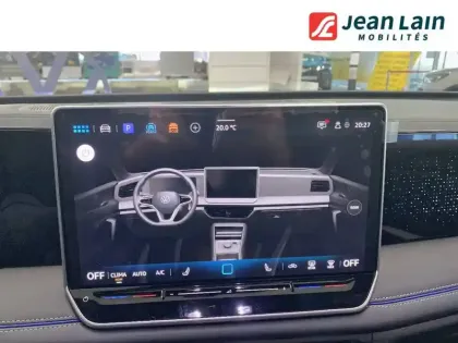 Photo 13 Volkswagen Tiguan  1.5 eTSI 150ch DSG7