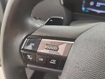 Photo 43 DS DS 4  Hybride E-Tense 225 EAT8
