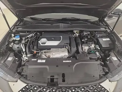 Photo 47 DS DS 4  Hybride E-Tense 225 EAT8