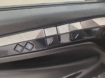 Photo 45 DS DS 4  Hybride E-Tense 225 EAT8