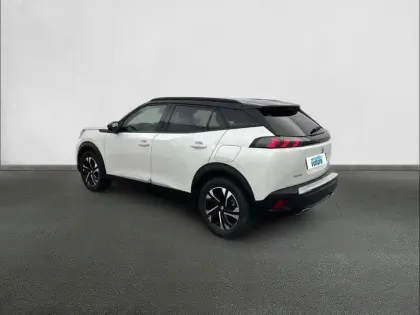 Photo 6 Peugeot 2008  PureTech 130 S&S EAT8