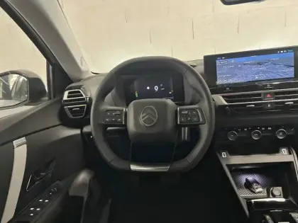 Photo 8 Citroën C4 e- 156 ch autonomie étendue