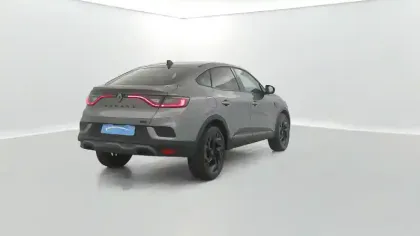 Photo 13 Renault Arkana  E-Tech full hybrid 145 GSR2