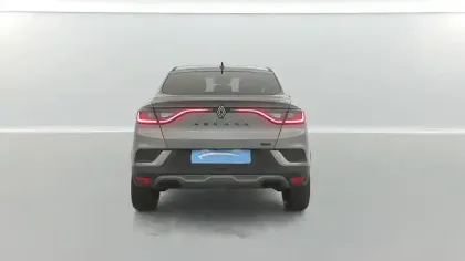 Photo 12 Renault Arkana  E-Tech full hybrid 145 GSR2