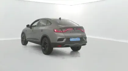 Photo 11 Renault Arkana  E-Tech full hybrid 145 GSR2