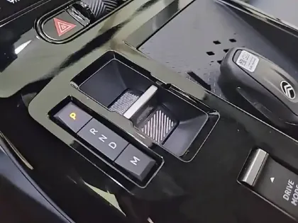 Photo 13 Citroën C5 aircross  Hybride 145 ch e-DCS6